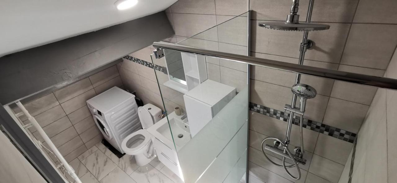 Appartements Et Studio Renoves En 2022, Intra Muros Avignon Exterior foto